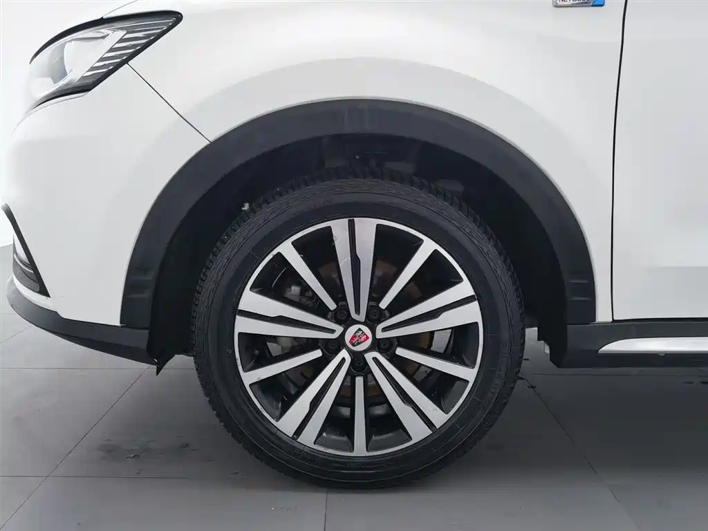 Roewe RX5 2019 — фото 17