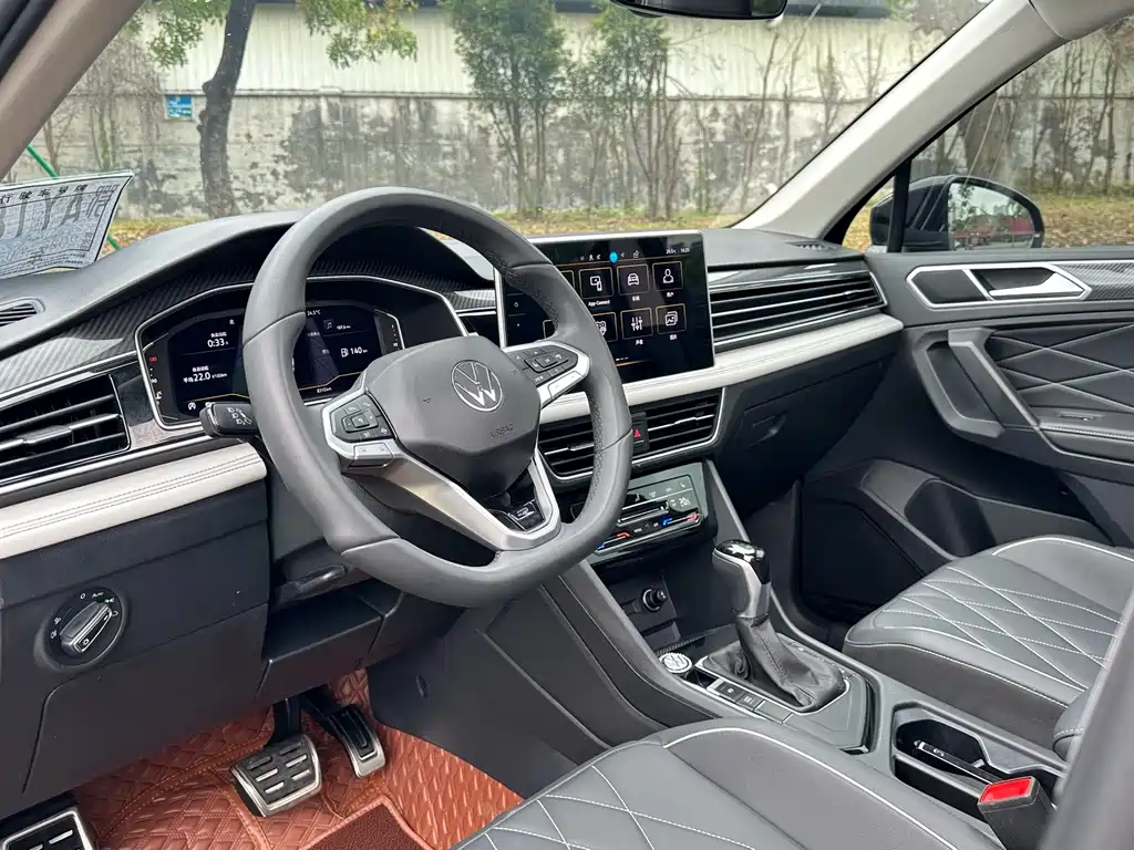 Volkswagen Tiguan L 2024