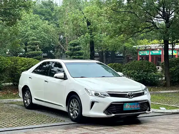 Toyota Camry 2016
