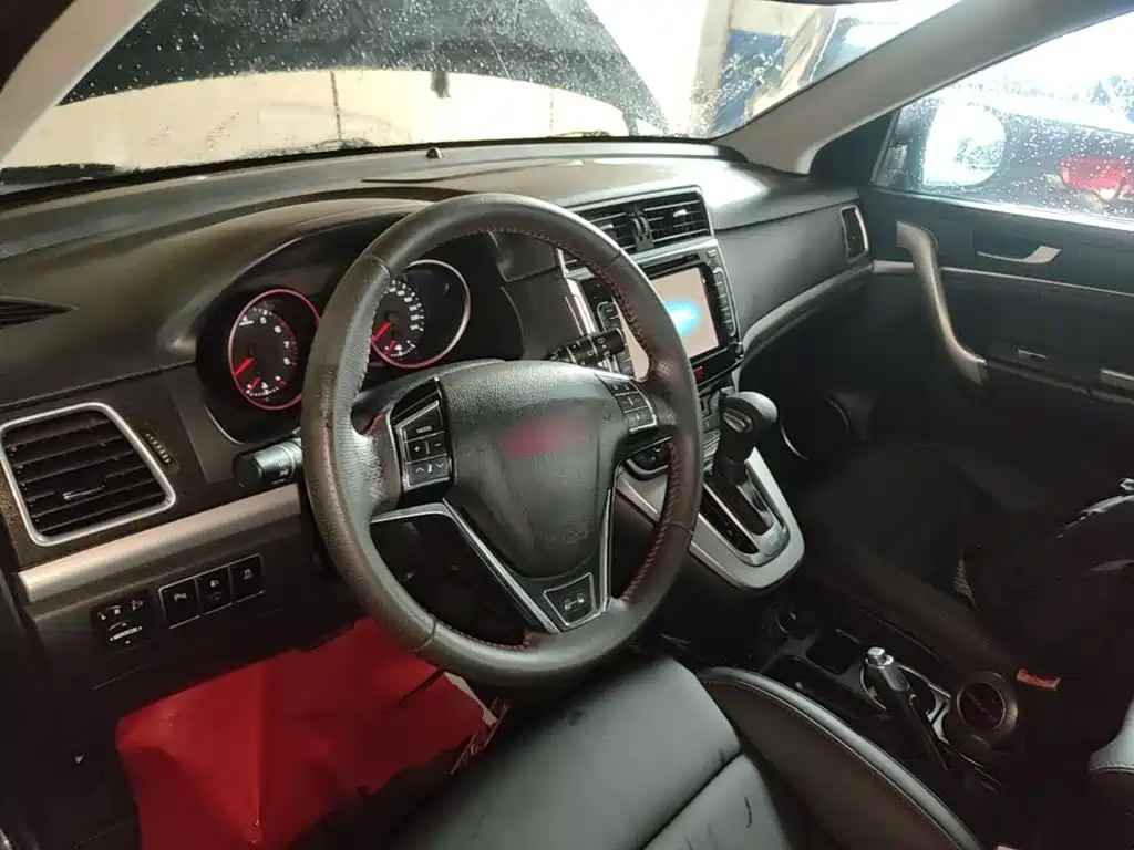 Haval H6 2015 — фото 11