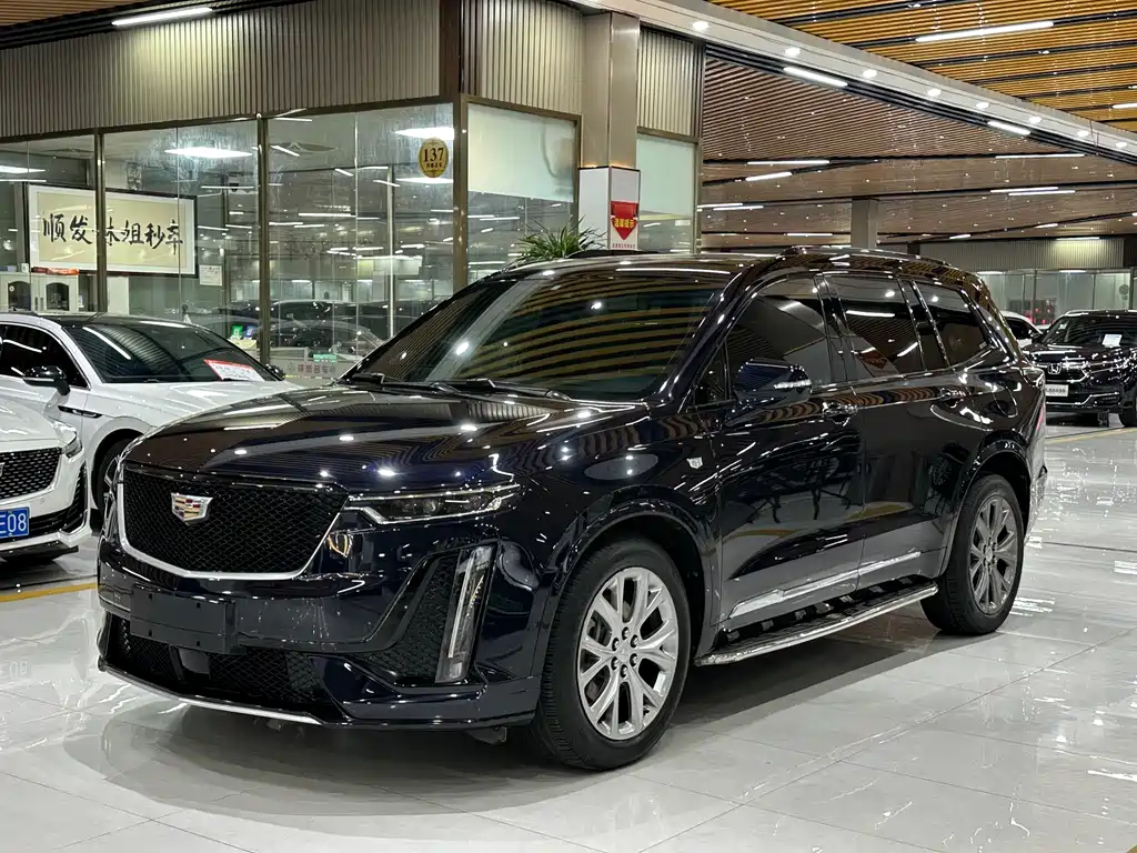 Cadillac XT6 2019 — фото 1