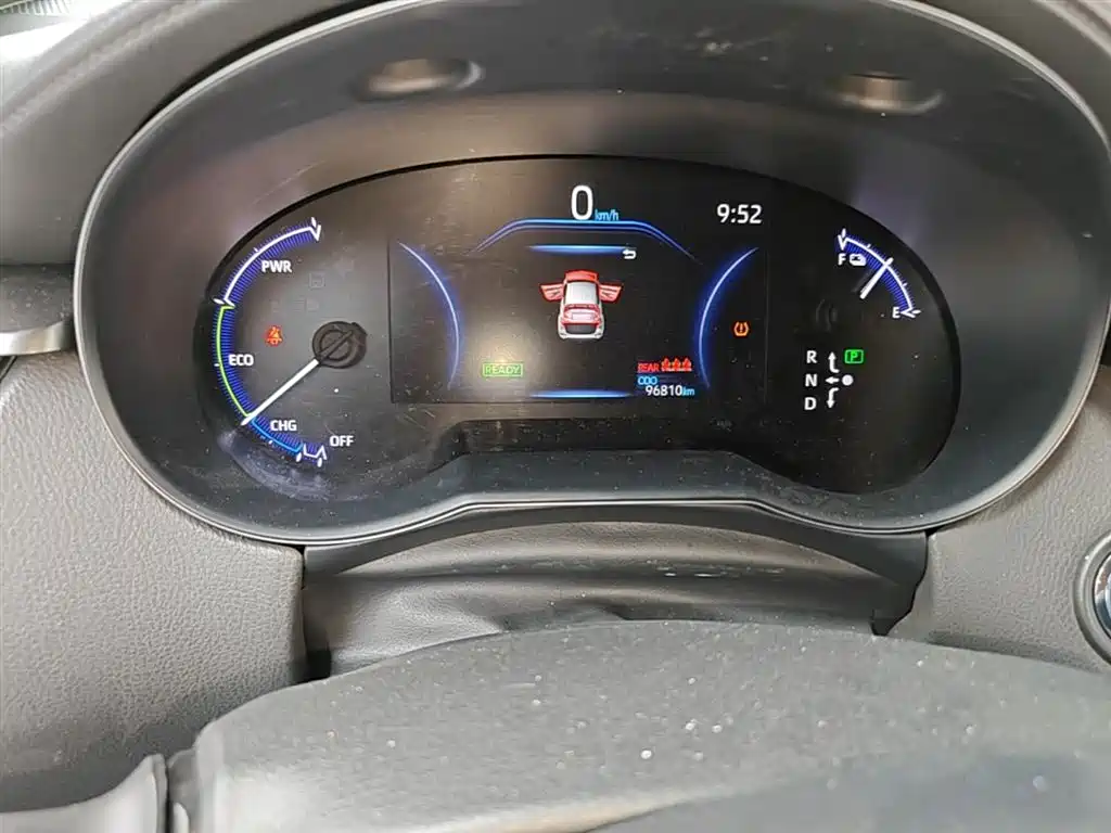 Toyota C-HR EV 2021 — фото 8