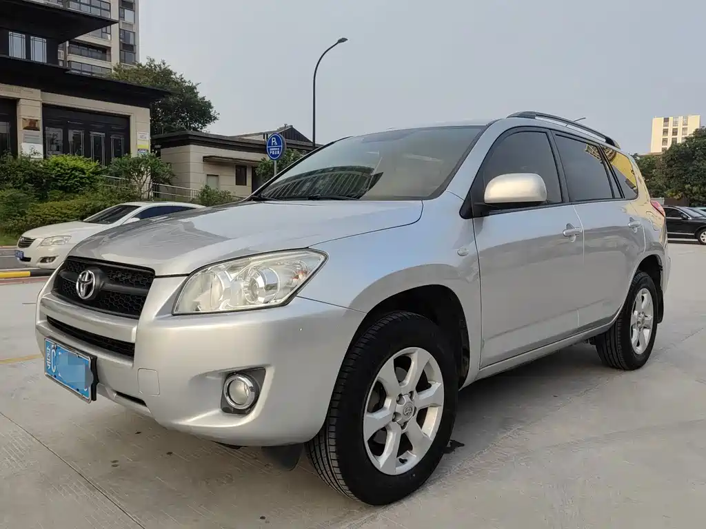 Toyota RAV4 2012