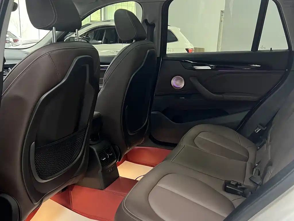 BMW X1 2022 — фото 12