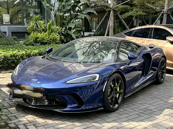 McLaren GT 2021