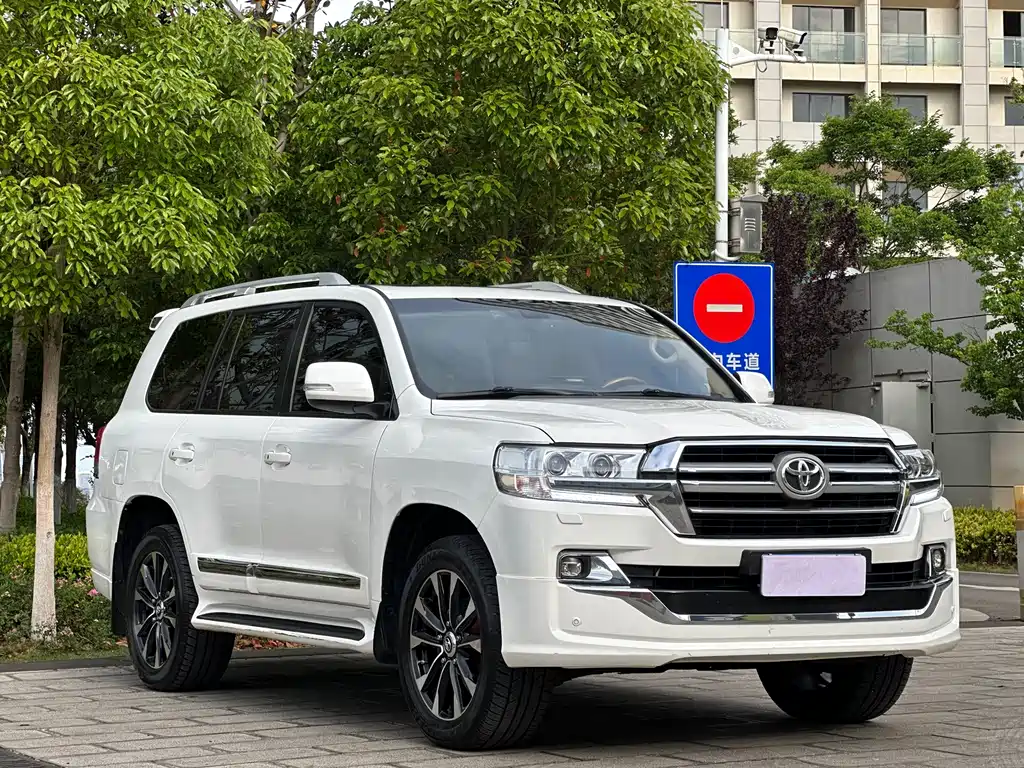 Toyota Land Cruiser 2014 — фото 3