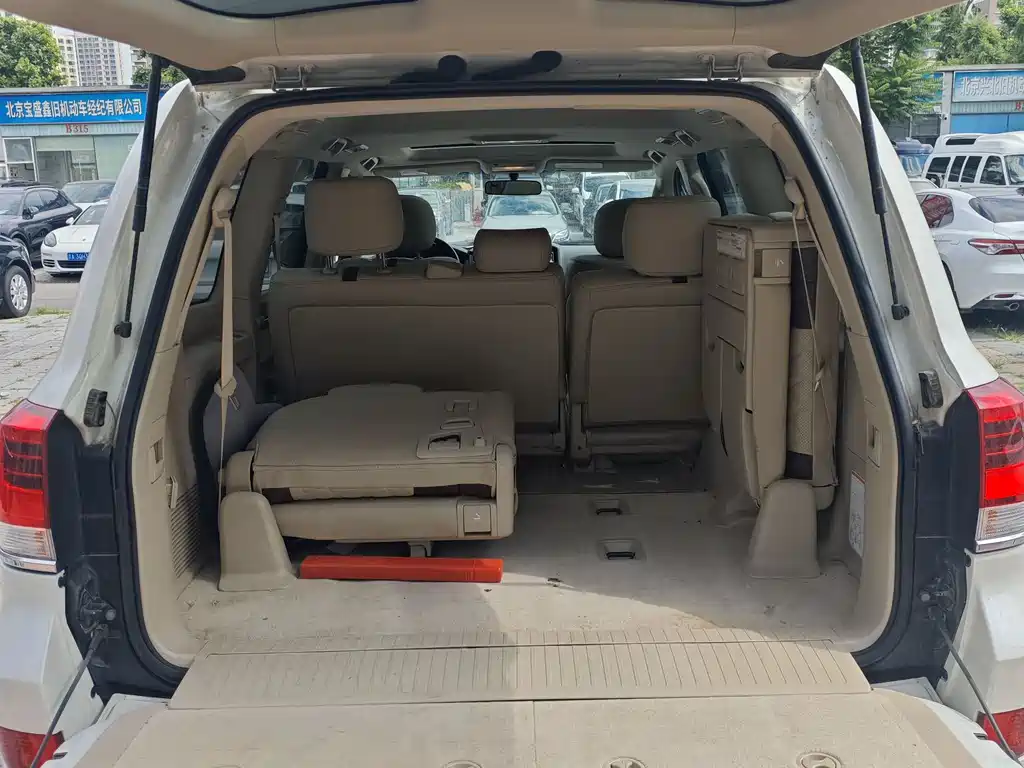 Toyota Land Cruiser 2019 — фото 15