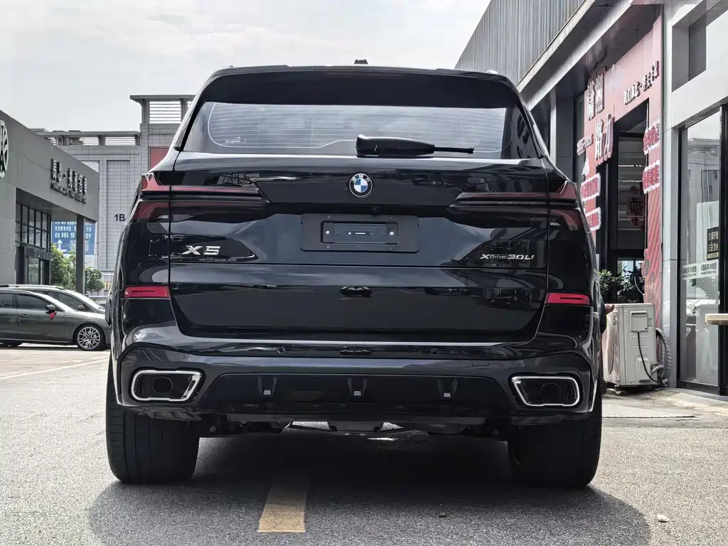 BMW X5 2025 — фото 10