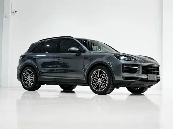 Porsche Cayenne 2023