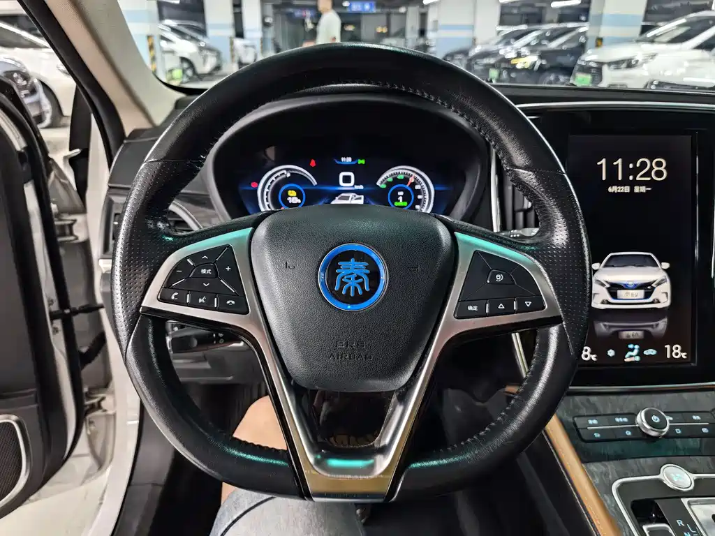 BYD Qin NEV 2017 — фото 21