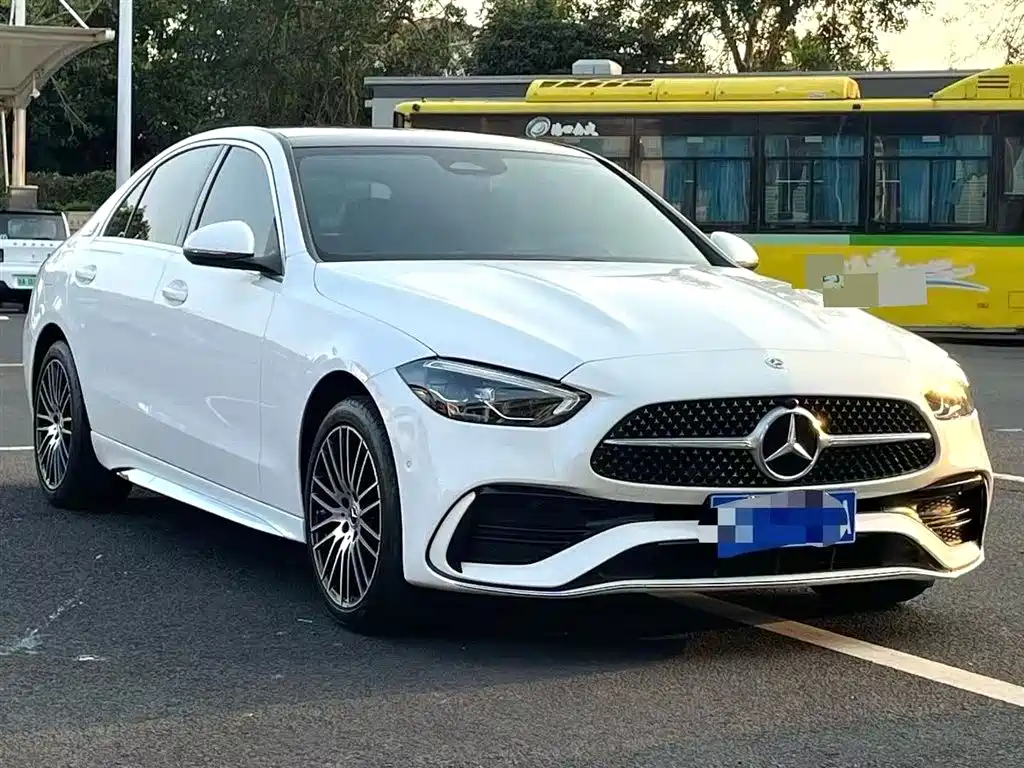 Mercedes-Benz C-Class 2023 — фото 2