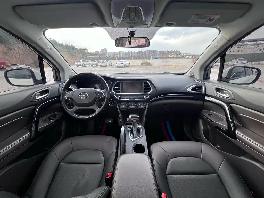 GAC Motor Trumpchi GS4 2016 — фото 11
