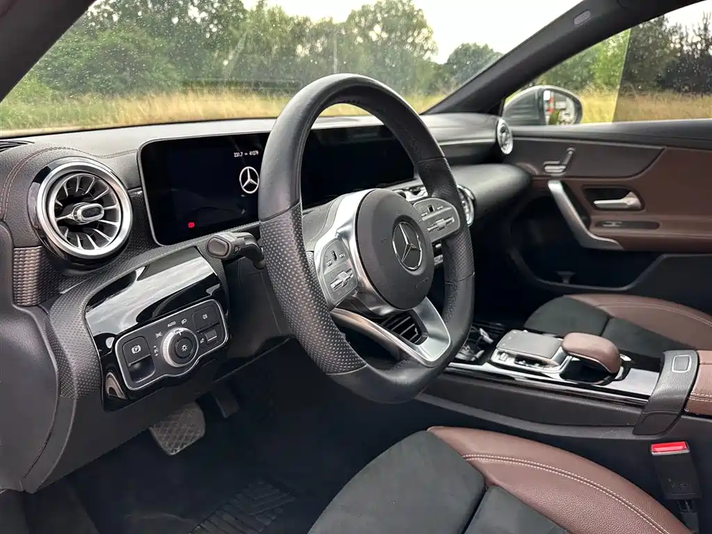 Mercedes-Benz A-Class 2020 — фото 14
