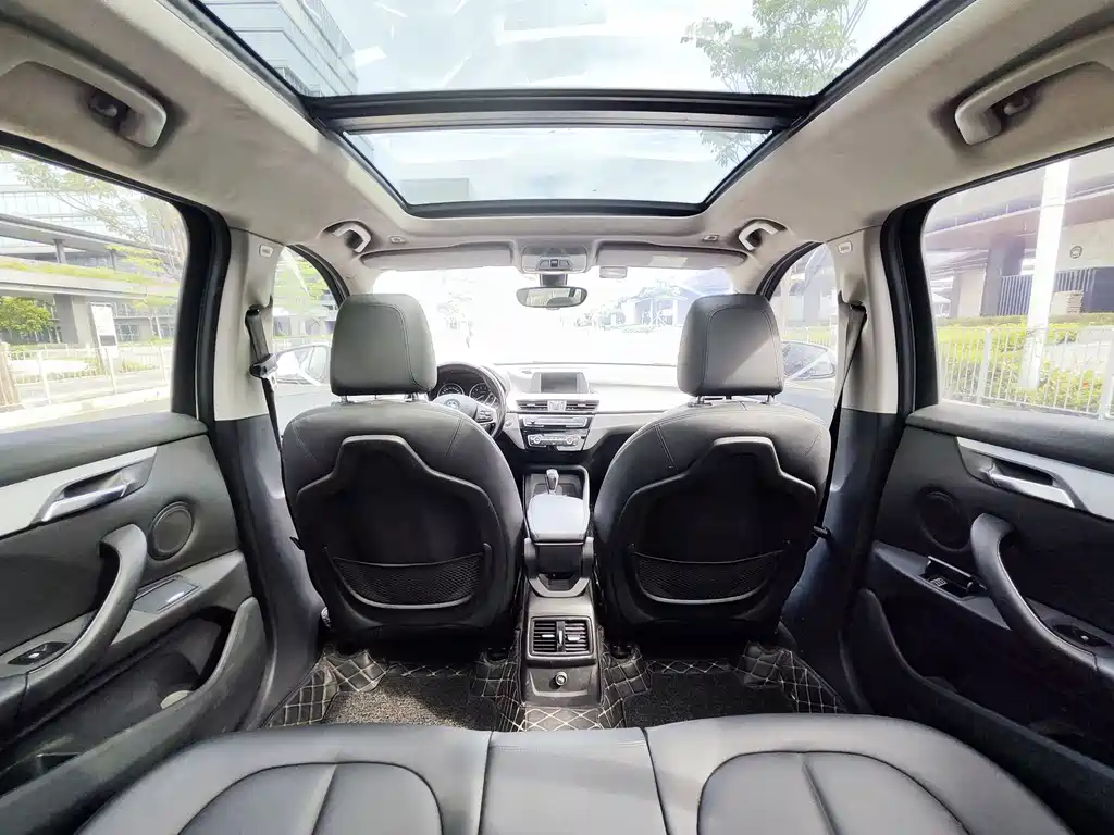 BMW X1 2017 — фото 14