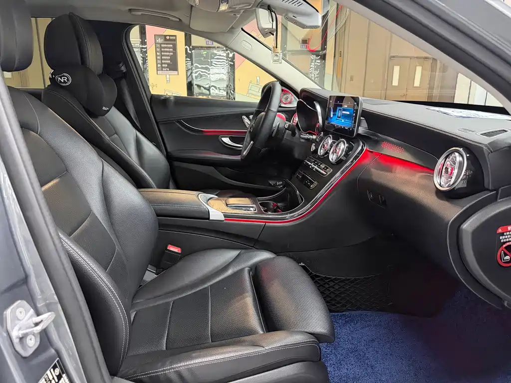 Mercedes-Benz C-Class 2019 — фото 12