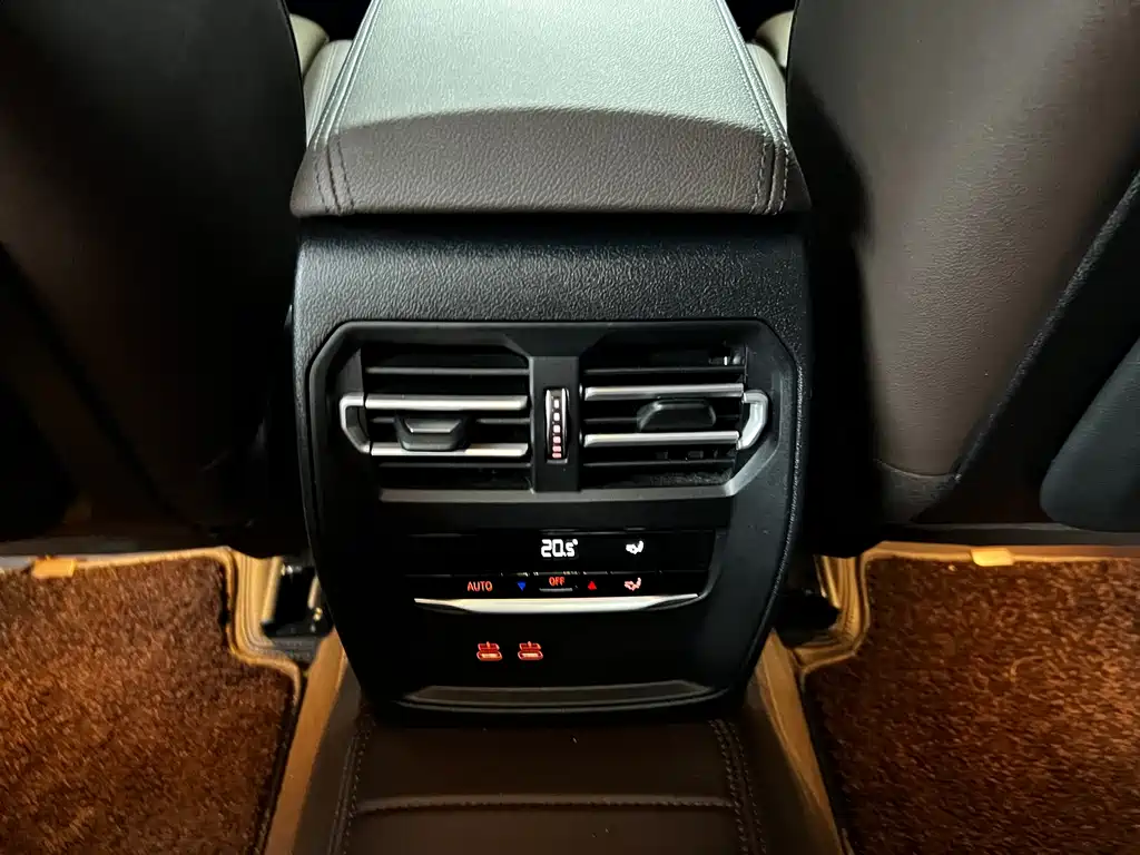 BMW 3 Series 2021 — фото 15