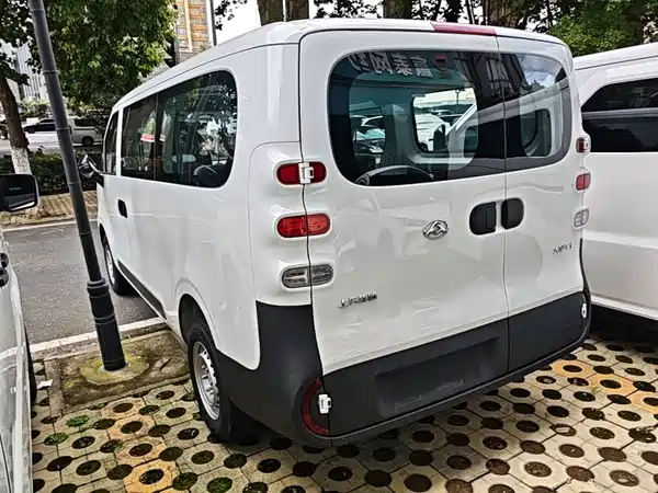 Maxus Dana V1 2025