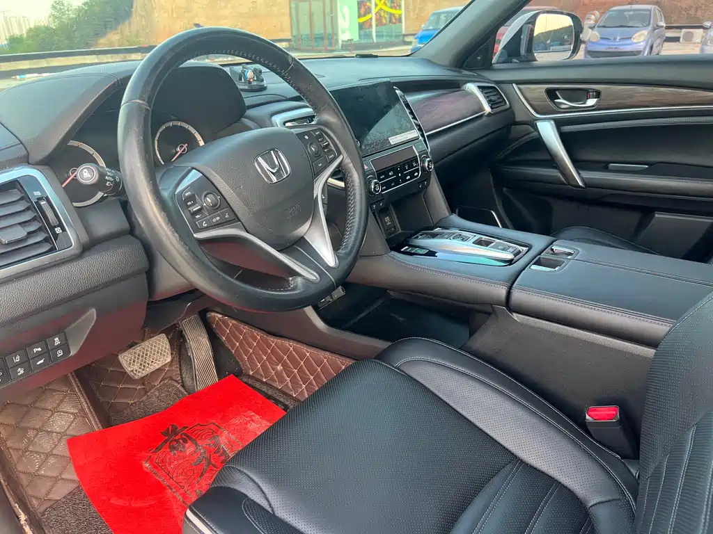Honda UR-V 2018 — фото 6