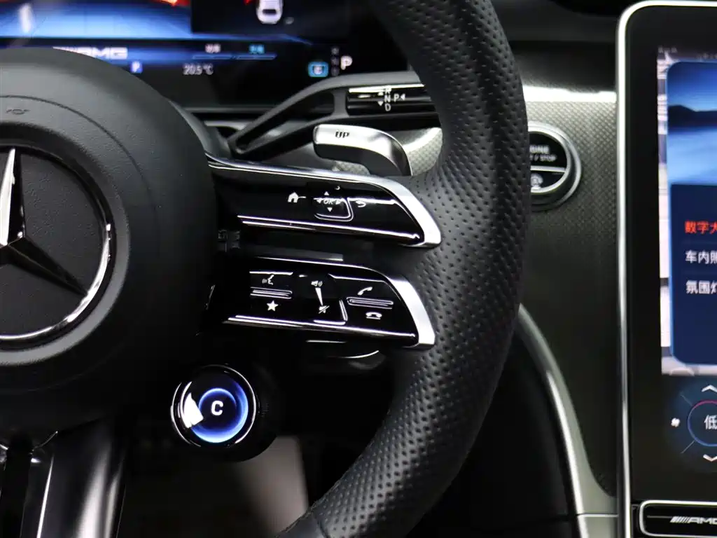 Mercedes-Benz C-Class AMG 2025 — фото 23