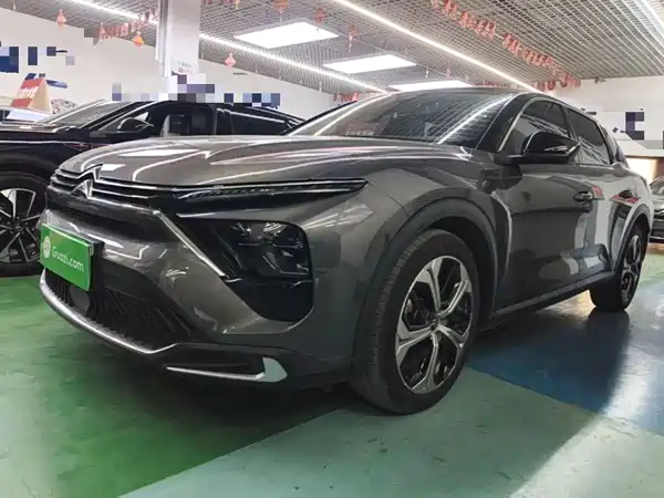 Citroën Versailles C5 X 2023