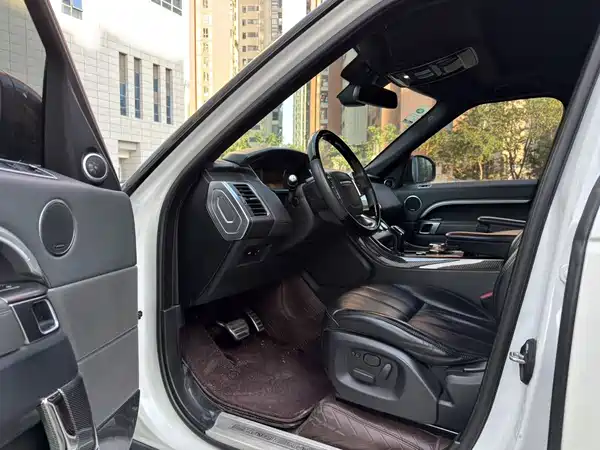 Land Rover Range Rover Sport 2014