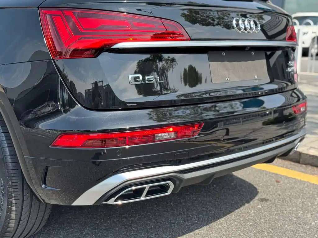 Audi Q5L 2025 — фото 40