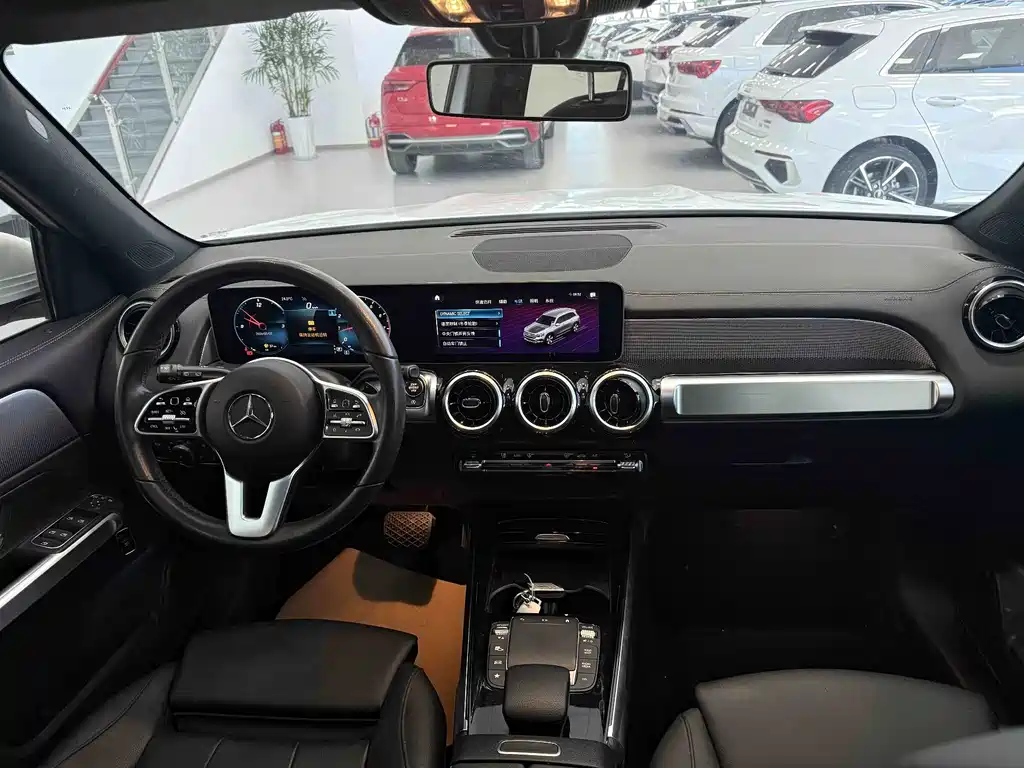Mercedes-Benz GLB 2020 — фото 21
