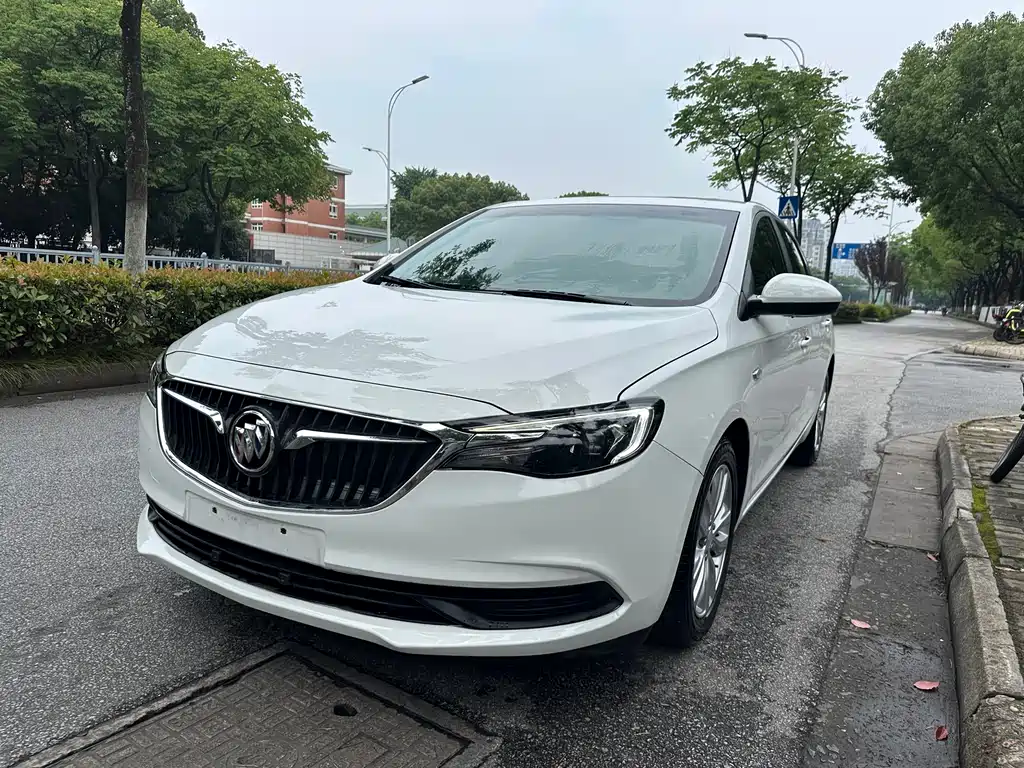 Buick Excelle 2020 — фото 1