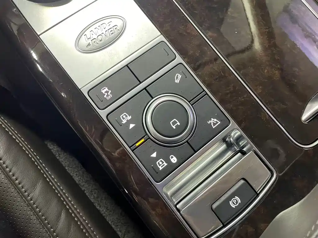 Land Rover Range Rover 2020 — фото 20