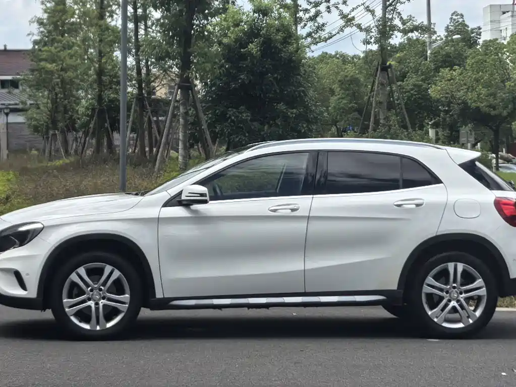 Mercedes-Benz GLA 2017