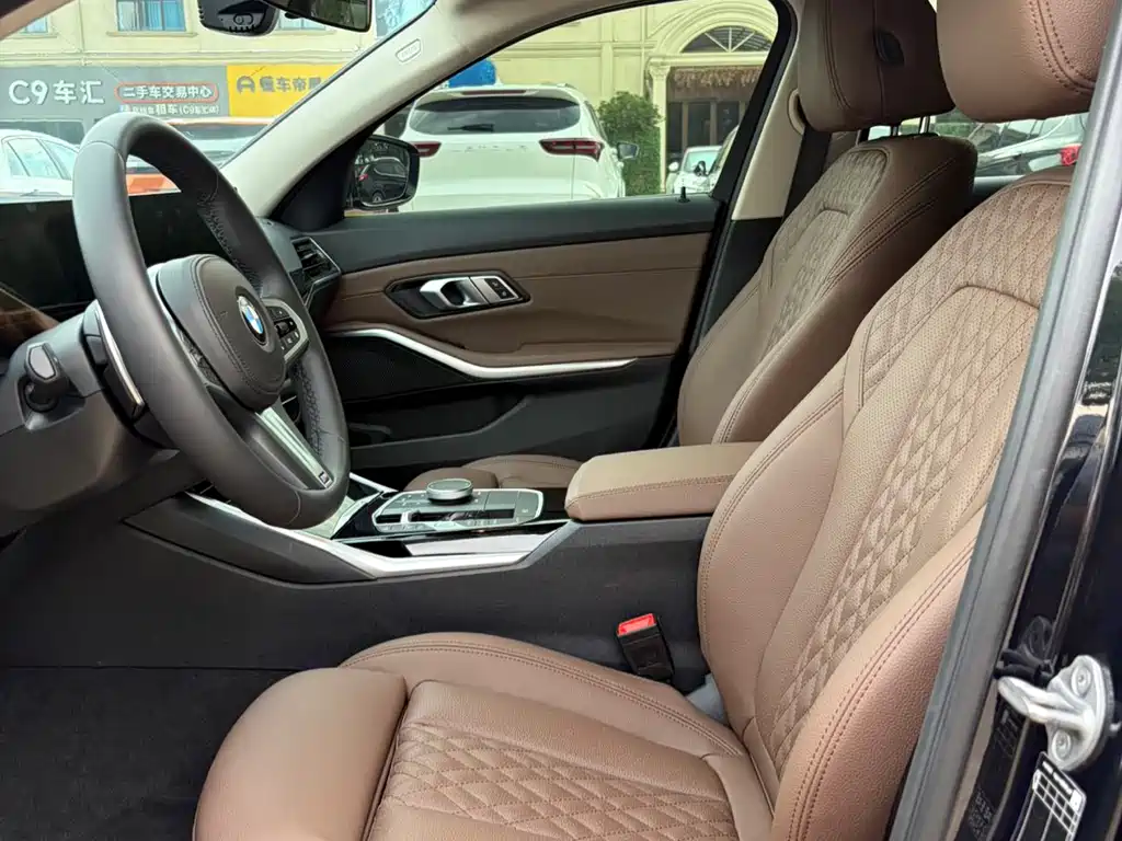 BMW 3 Series 2023