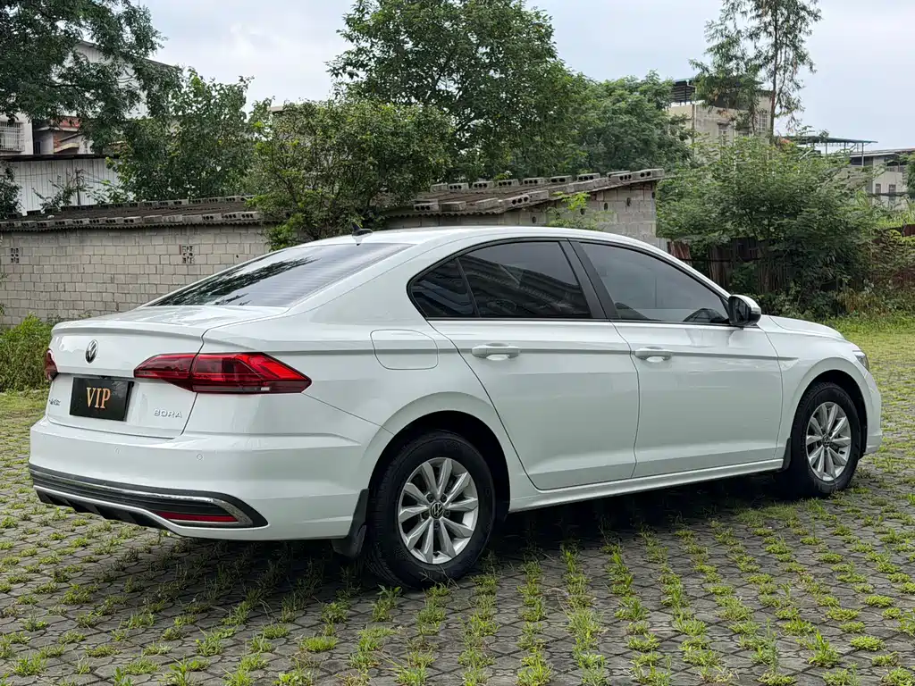 Volkswagen Bora 2023