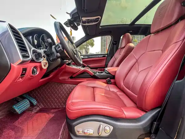Porsche Cayenne 2016