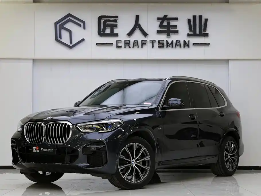BMW X5 2022 — фото 1