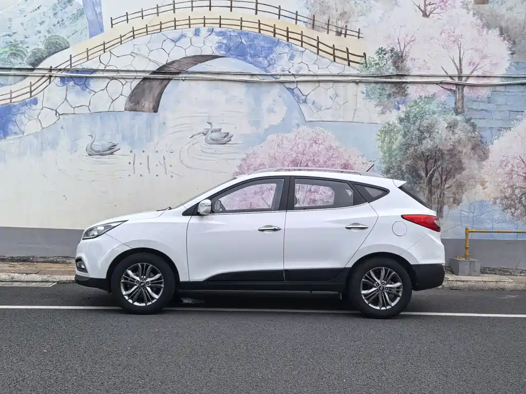 Hyundai ix35 2016 — фото 12