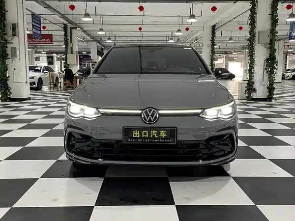 Volkswagen Golf 2023