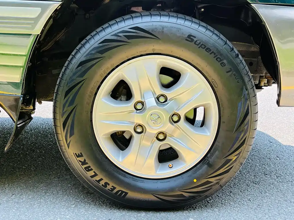Toyota Land Cruiser 2005 — фото 21