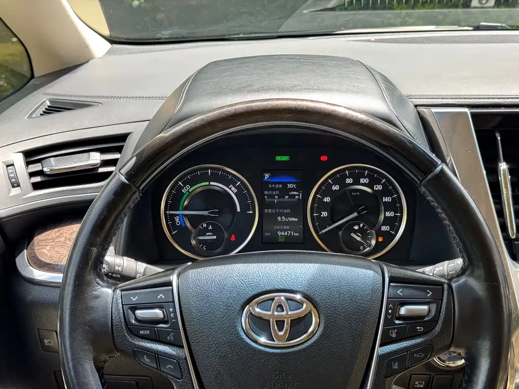 Toyota Vellfire 2021 — фото 12