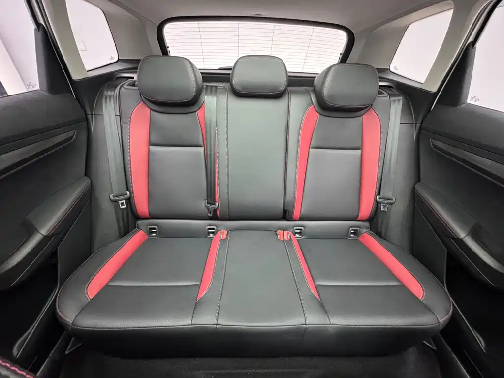Skoda Karoq 2023 — фото 14