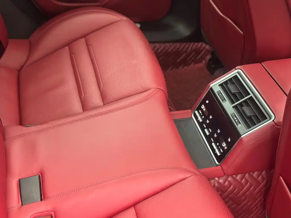 Porsche Panamera 2019 — фото 10