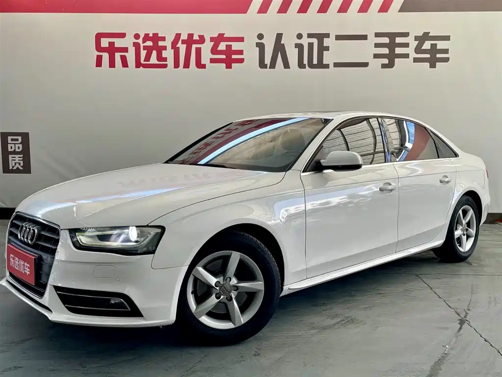 Audi A4L 2015