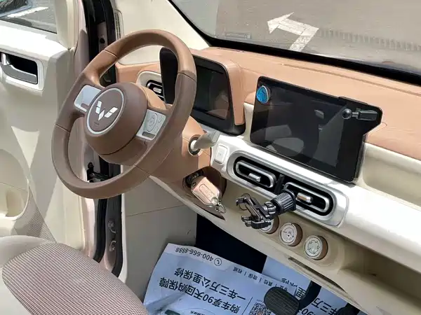 Wuling Hongguang MINIEV 2024