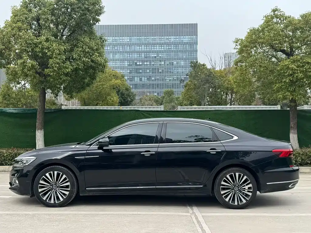 Volkswagen Passat 2021