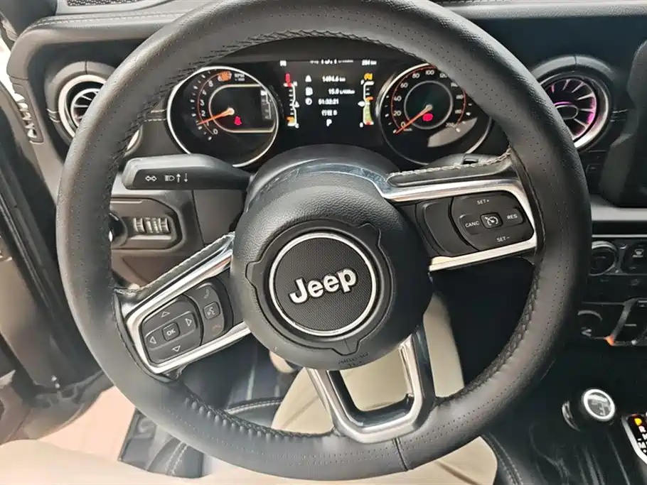 Jeep Wrangler 2021 — фото 15
