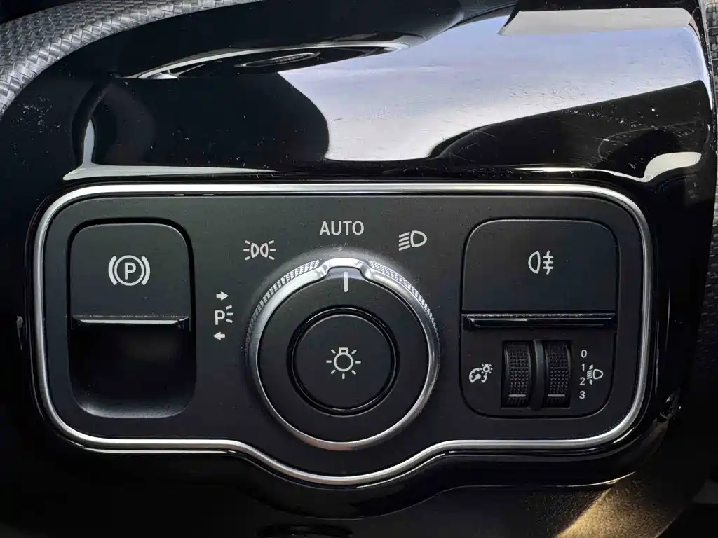 Mercedes-Benz A-Class 2022 — фото 11