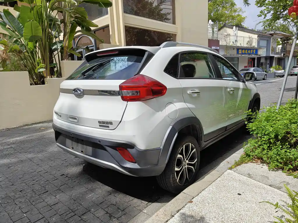 Chery Tiggo 3xe 2018 — фото 5