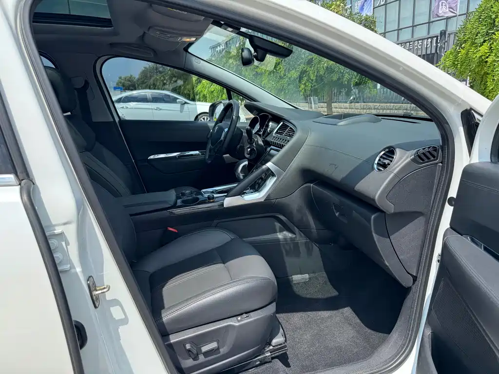 Peugeot 3008 2015 — фото 10