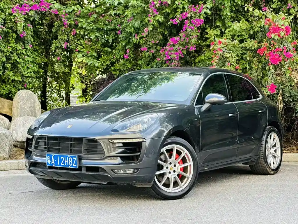 Porsche Macan 2016 — фото 1