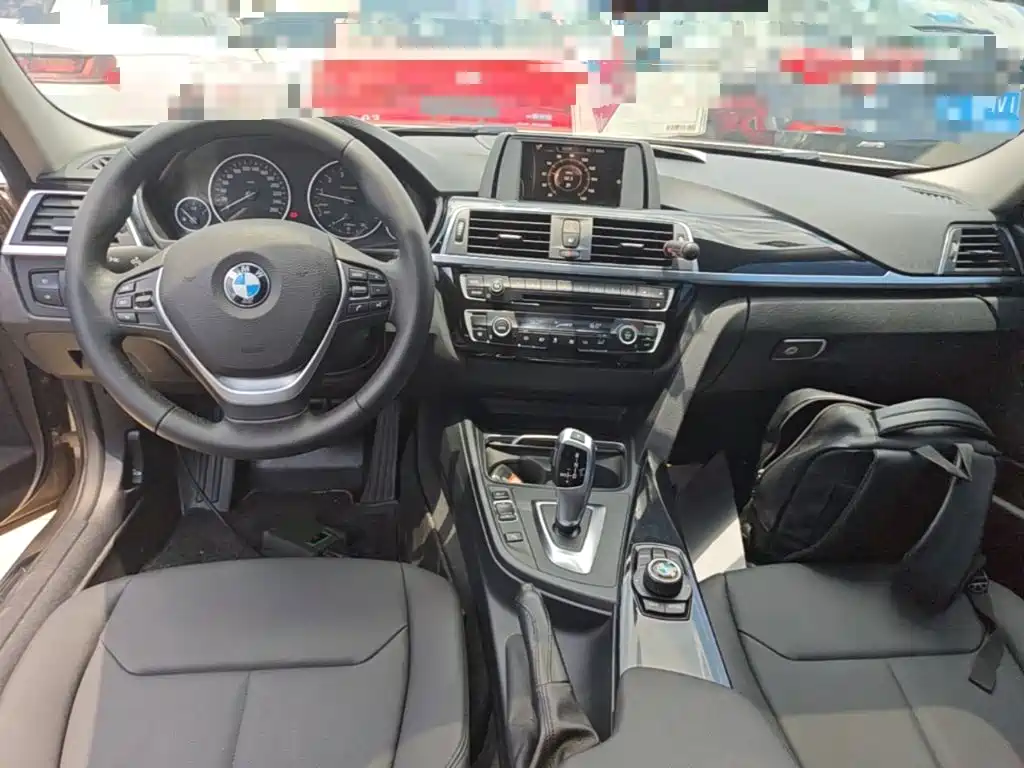 BMW 3 Series 2016 — фото 10