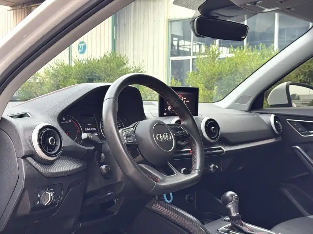 Audi Q2L 2022